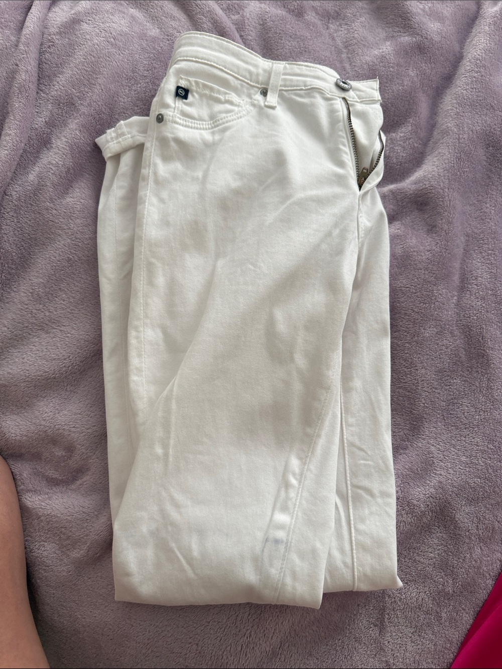 Prima cigarette leg